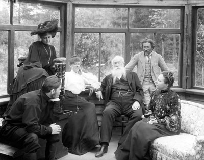 Vladimir Stasov resting after a sitting with Ilya Repin, with Natalya Nordman-Severova, Maxim Gorky and Maria Andreyeva, at Repin